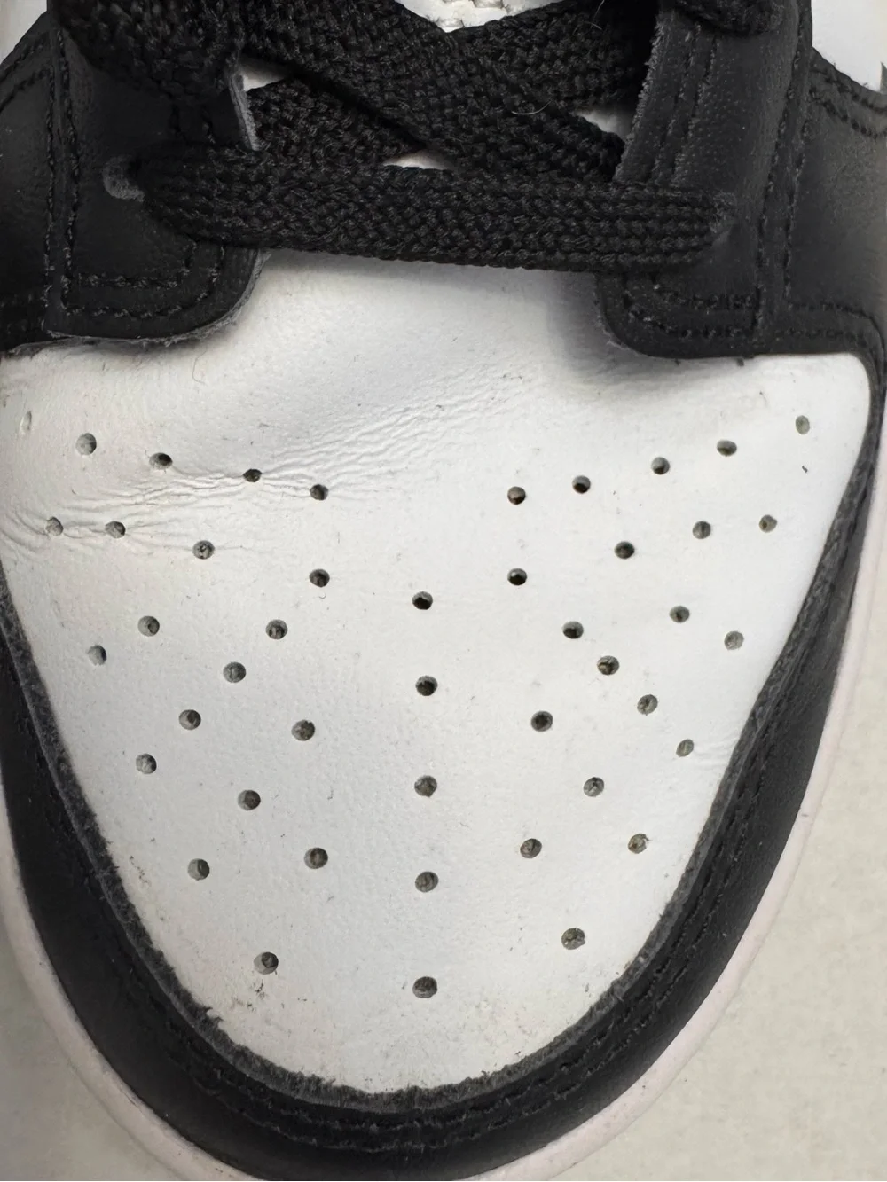 NIKE Dunks Low Panda Black White Shoes Sneakers Youth Size 7 Mens 7 Womens 8.5